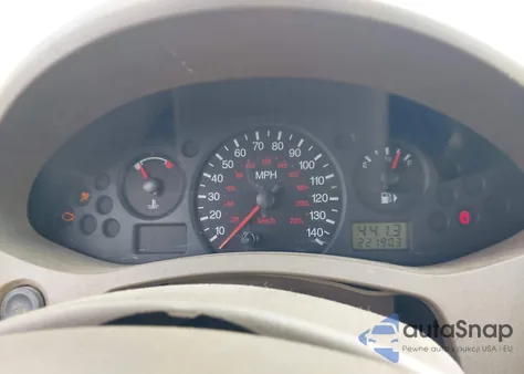 2005 Ford Focus Zx4 z USA, uszkodzony, nr VIN 1FAFP34NX5W236307